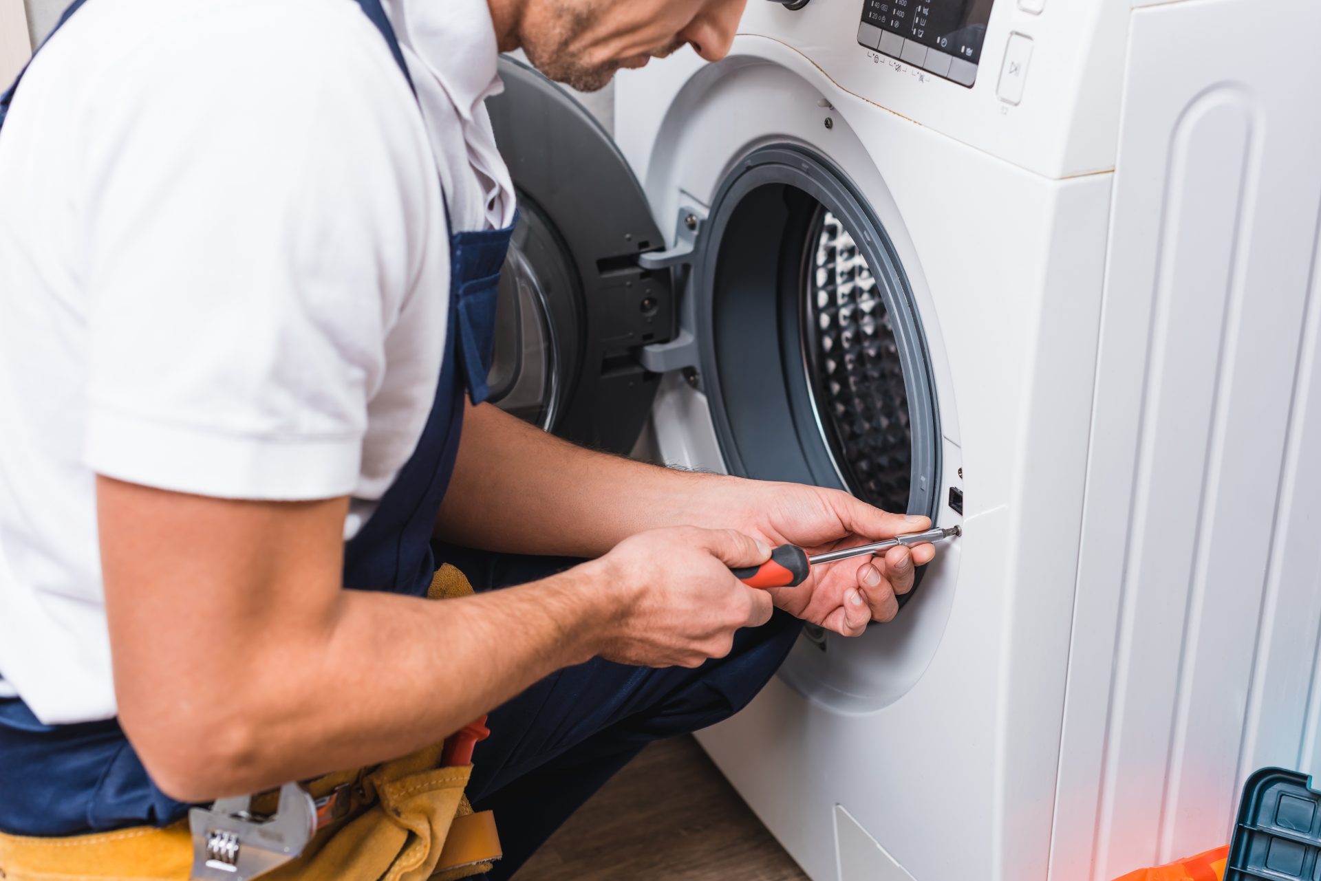 How to Keep Your Washing Machine in Dubai Running